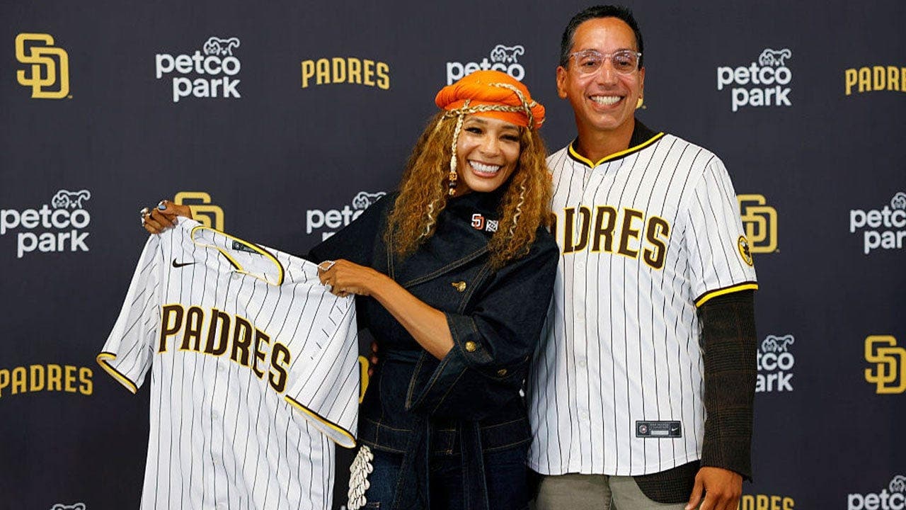 Kwanza Jones Impresses at Padres Introduction