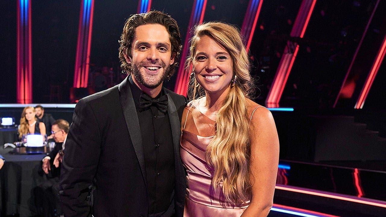 Thomas Rhett discusses choosing country life over fame