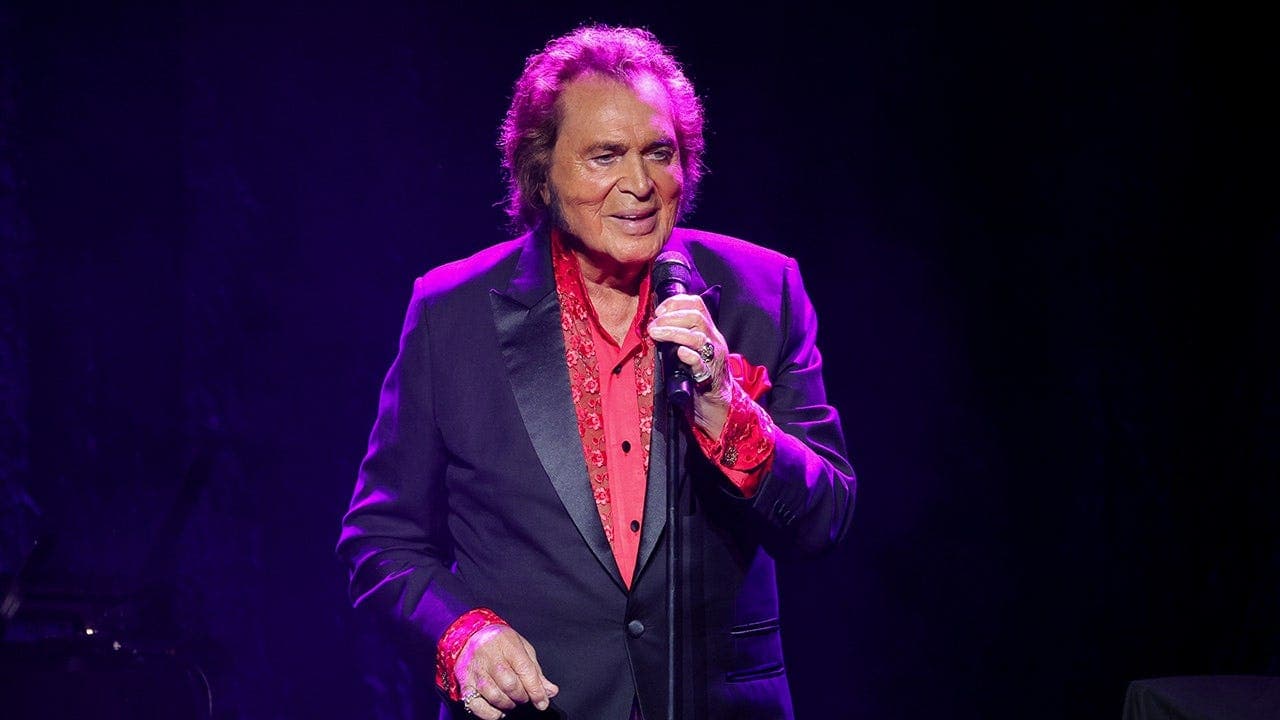 Humperdinck credits shoelace incident for survival