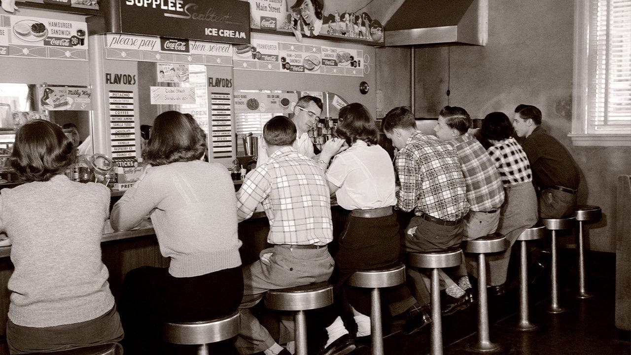 Forgotten 70s Ice Cream Flavors Fans Want Back