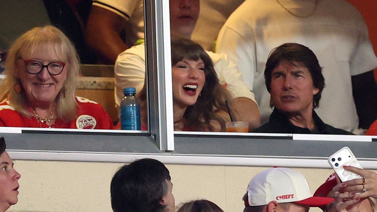 Taylor Swift Watches Kelce's Game with Cruise
