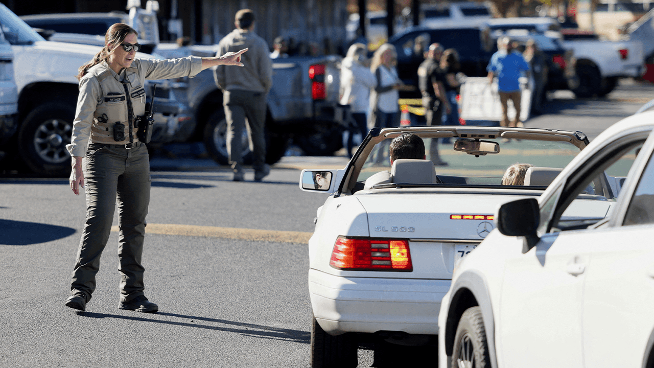 Oregon school shooting leaves 4 dead