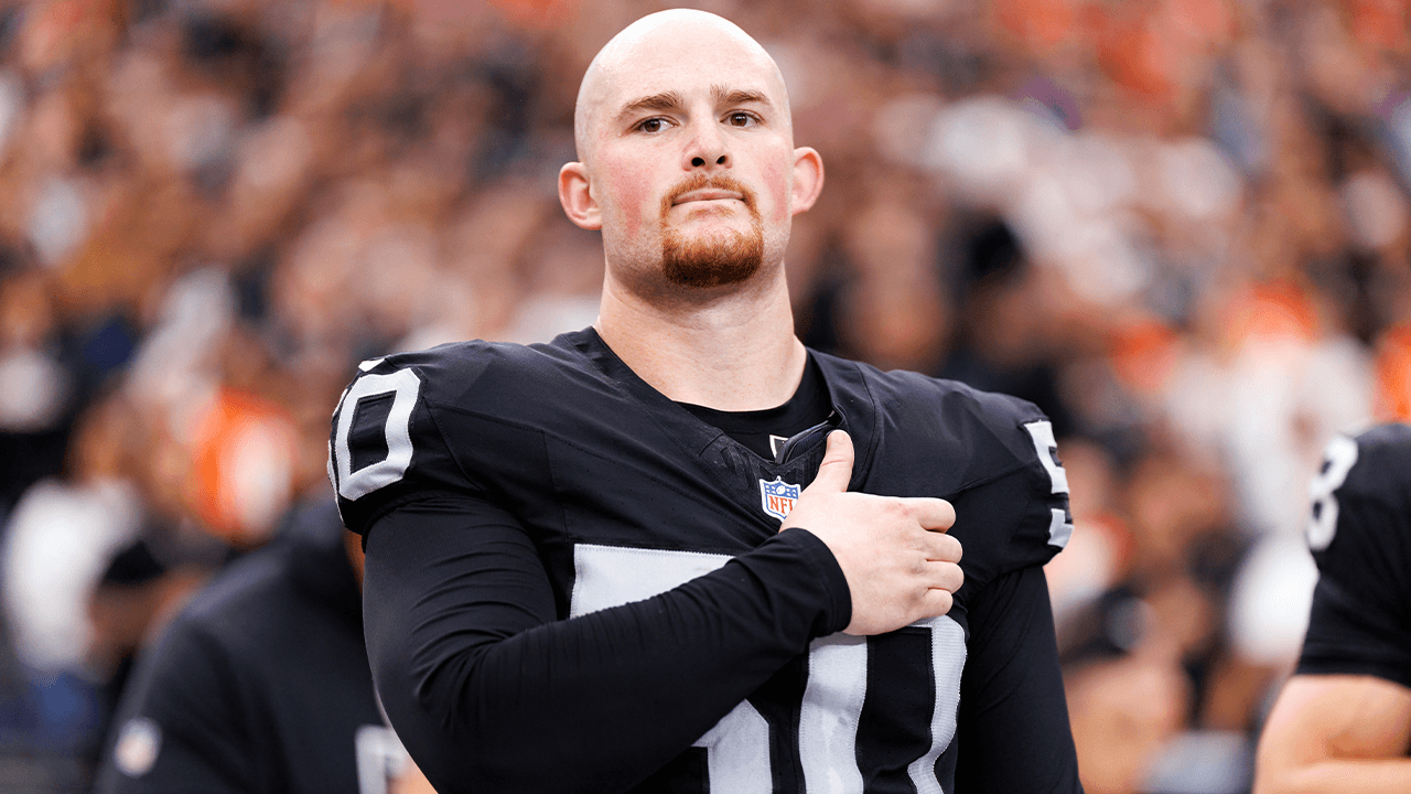Jaguars long snapper cuts trip short before London game