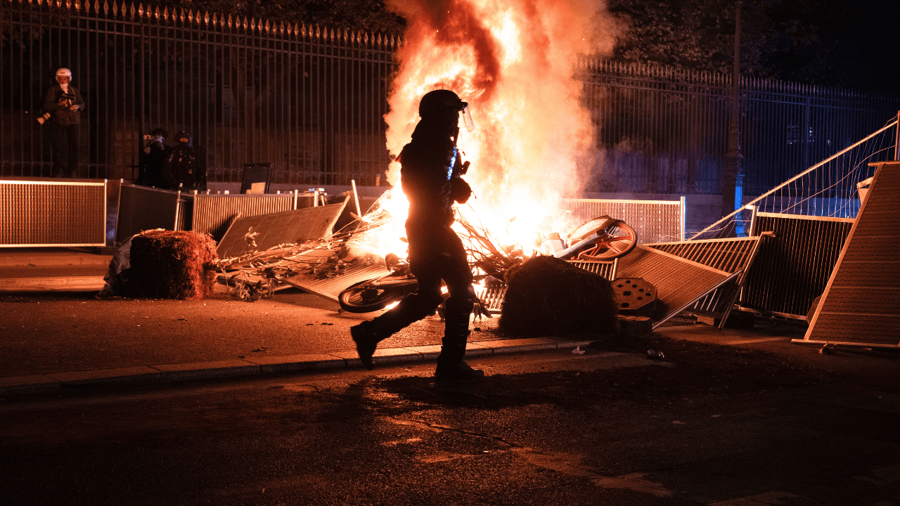 France's 'Chaos Inc' Unveiled