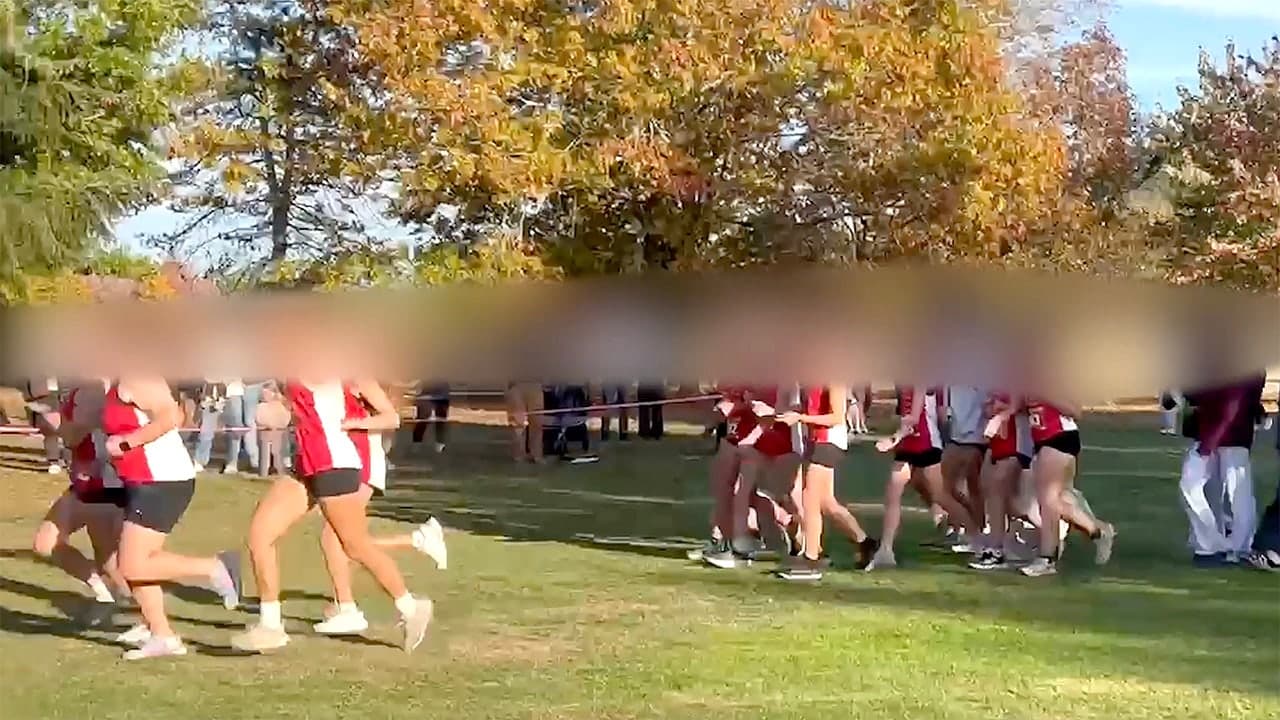 Washington superintendent defends girls' protest
