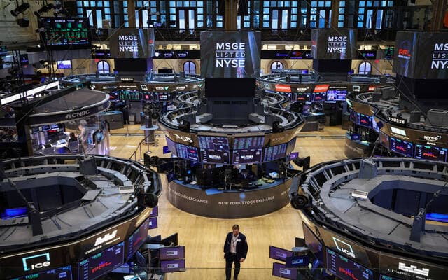 US stock futures fall amid September concerns