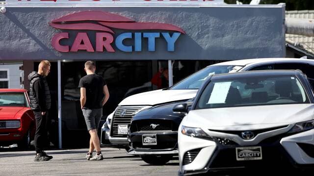 US used car prices fall amid demand