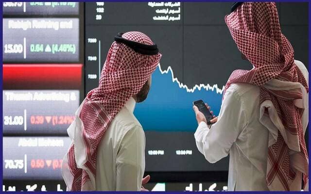 تراجع أسهم الخدمات والأغذية بالسعودي