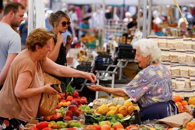 Eurozone inflation raises rate speculations