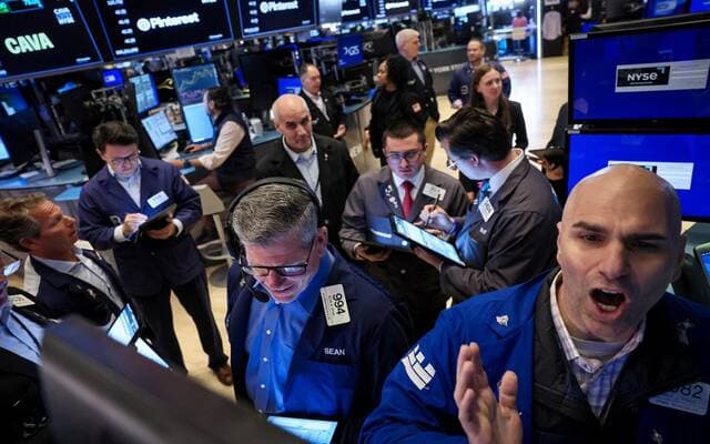 US stocks steady amid US-Iran deal doubts