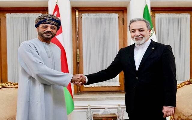 تفاهمات عُمانية إيرانية حول هرمز
