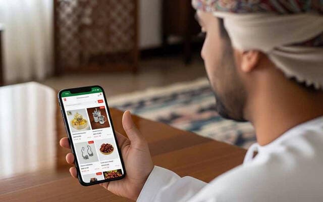 عُمان تحقق نسبة 86.7 بالمئة من خطة التجارة الإلكترونية