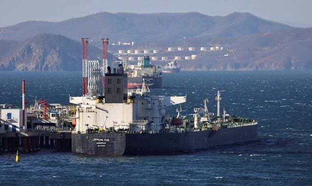 Russia's oil and gas revenues may rise 60 percent
