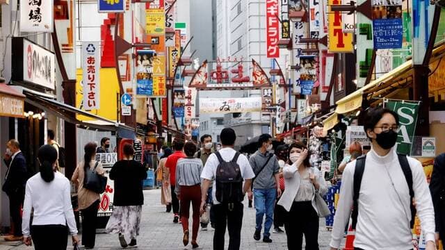 Japan core inflation increases for first time since March