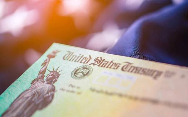 U.S. Treasury Yields Drop Amid Oil Decline