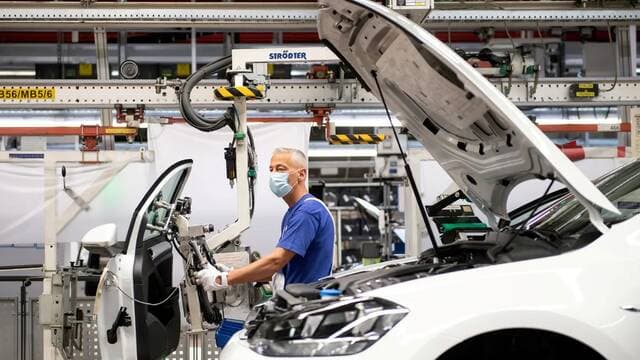 German factory orders increase again