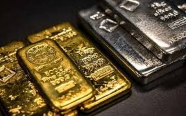 الذهب يواصل الارتفاع مع تراجع الدولار والنفط