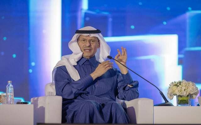 Energy Minister Plans Oil Pipeline Expansion