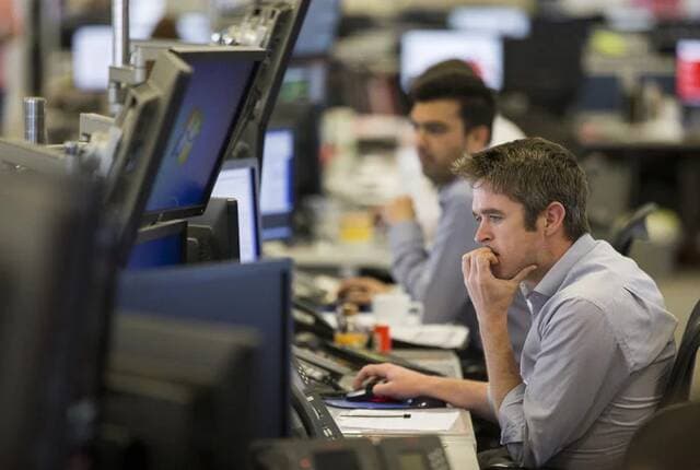 US Manufacturing PMI Slows