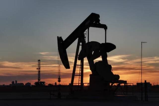 Oil prices reach one-week high