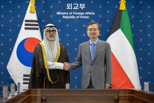 Kuwait Emir Sends Message to S Korea