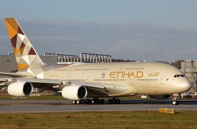 Etihad cancels flights to Middle East until October 24
