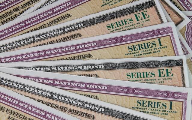 U.S. bond funds see withdrawals over inflation