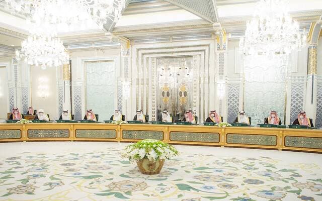 الوزراء يطلقون أول سيارة سعودية وتطوير قطاع الصناعة