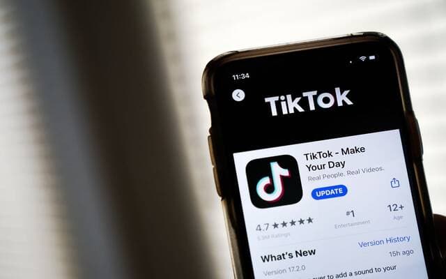 Trump Restores TikTok Access on Federal Devices