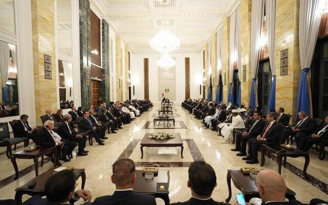 Iraqi PM Calls for Boosting Ties and Islamic Products Platform