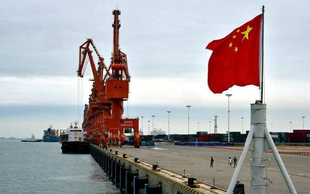 Chinese economy expands 4.5 percent