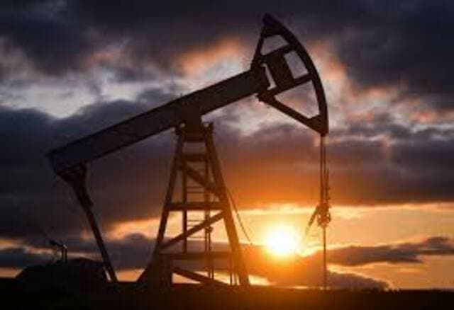 Oil drops after Warsh comments and Gulf events