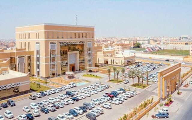 أمانة القصيم تبرم عقود استثمارية بالبكيرية