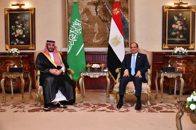 توقعات بنمو التعاون الاقتصادي بعد زيارة ولي العهد لمصر
