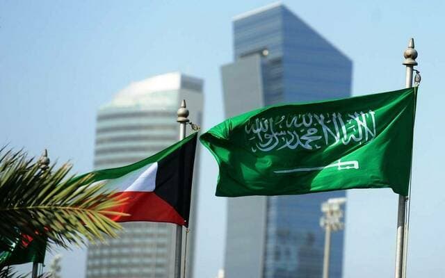 الكويت تدين هجمات الطائف وينبع وتؤكد دعمها للسعودية