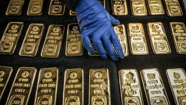 Chinese demand helps sustain gold over $4,000