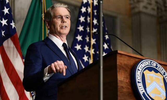 U.S. Plans Sanctions on Iran’s Banks and Chinese Entities