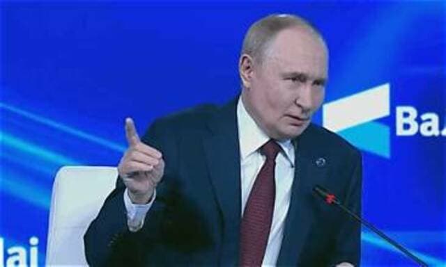 Putin Suggests Talks With Trump and Xi