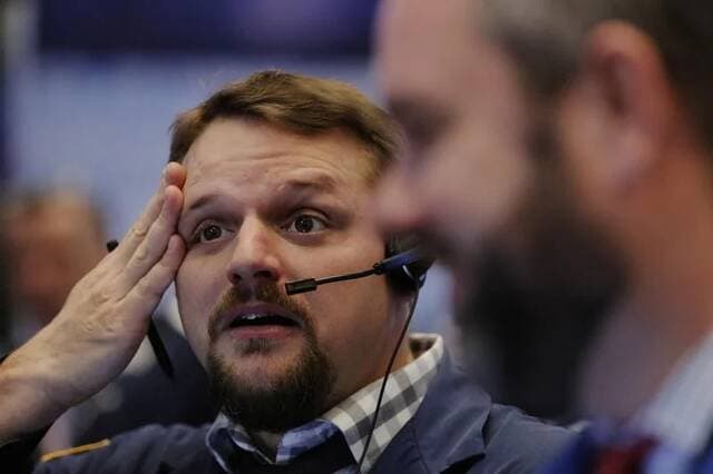 تباطؤ نمو الصناعات الأمريكية إلى 0.2%