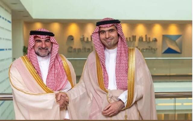 رئيس السوق المالية ومحافظ الصندوق يعمقان التعاون