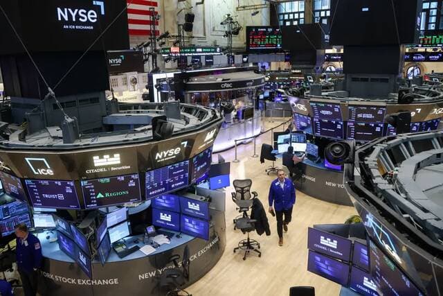 Inflation and Hormuz Tensions Impact Markets