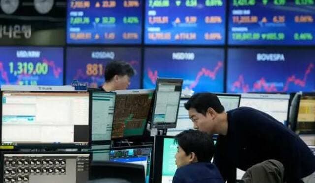 ارتفاع الأسهم الآسيوية مع تراجع توقعات رفع الفائدة