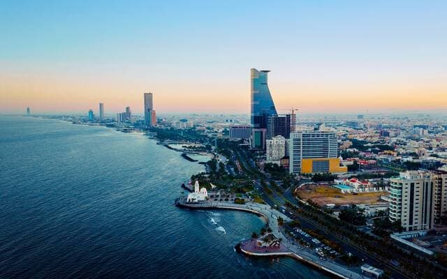 جيه إل إل تتوقع زيادة إشغال العقارات الصناعية في السعودية