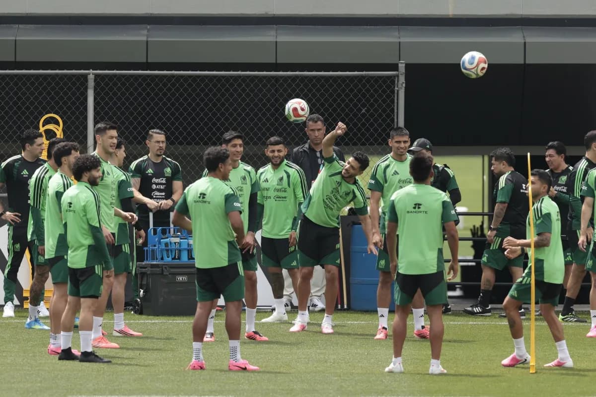 المكسيك وجنوب أفريقيا تفتتحان كأس العالم وسط مخاوف أمنية