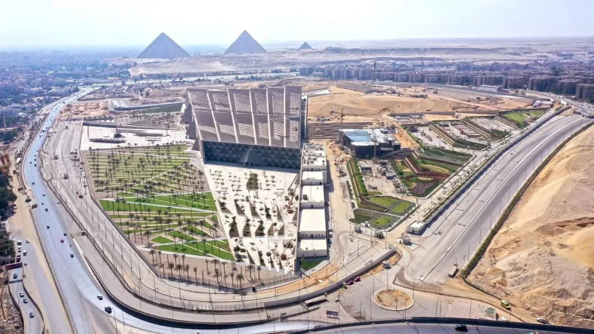 مصر تتطلع لانتعاش سياحي بعد استقرار المنطقة