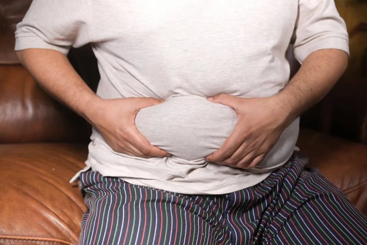 سبب زيادة حجم البطن مع التقدم في العمر