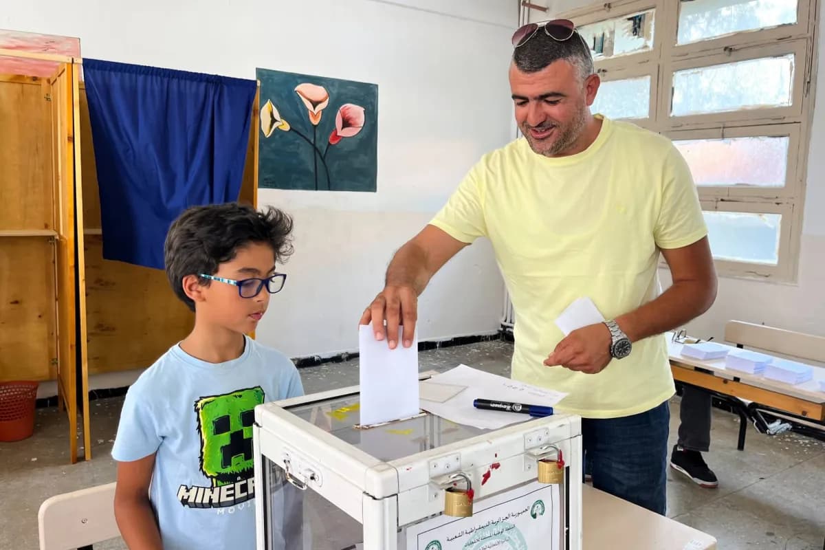 الجزائر: مشاركة 11.24% حتى الظهر