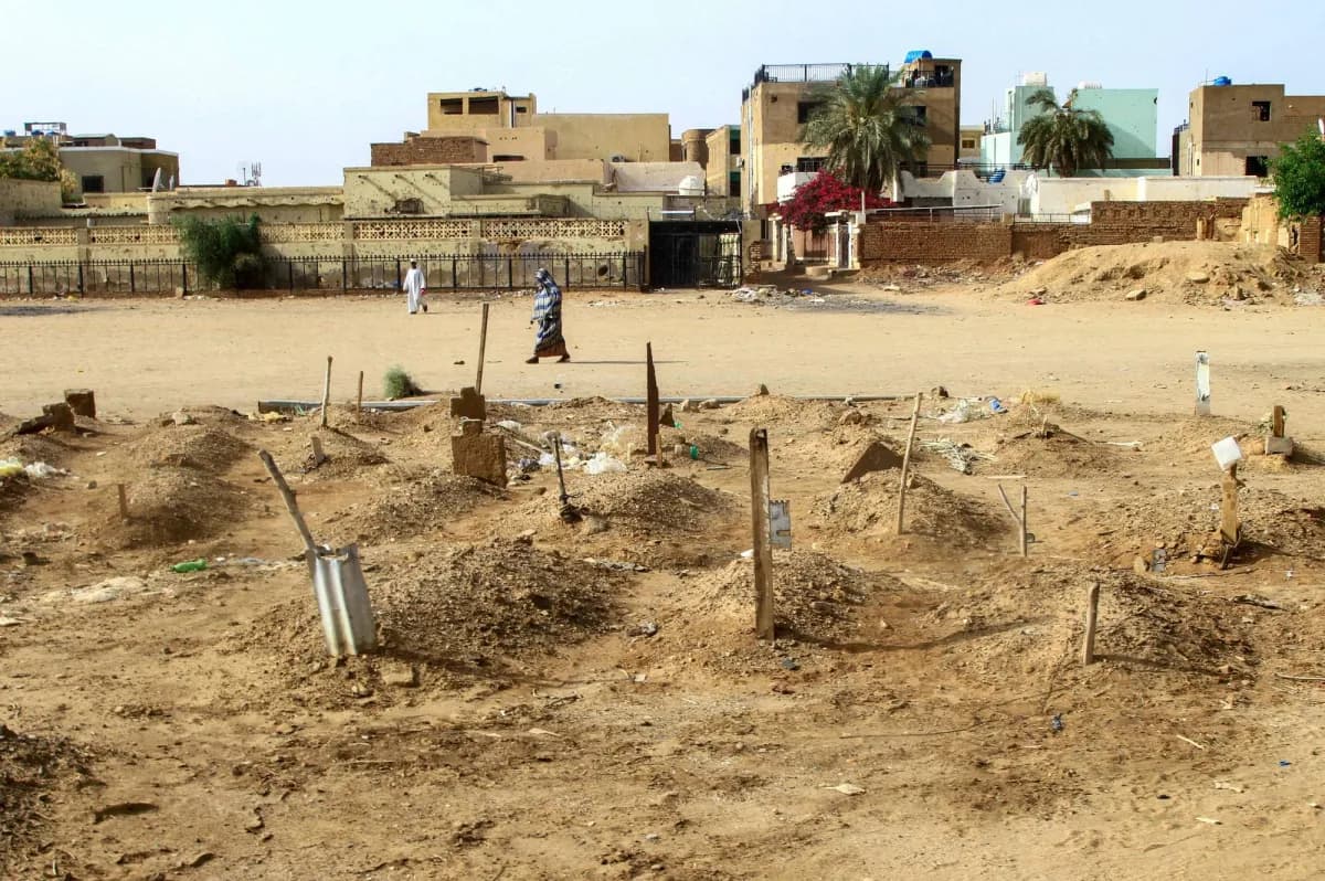 مقتل 25 شخصًا بقصف لمركبات مدنية في السودان