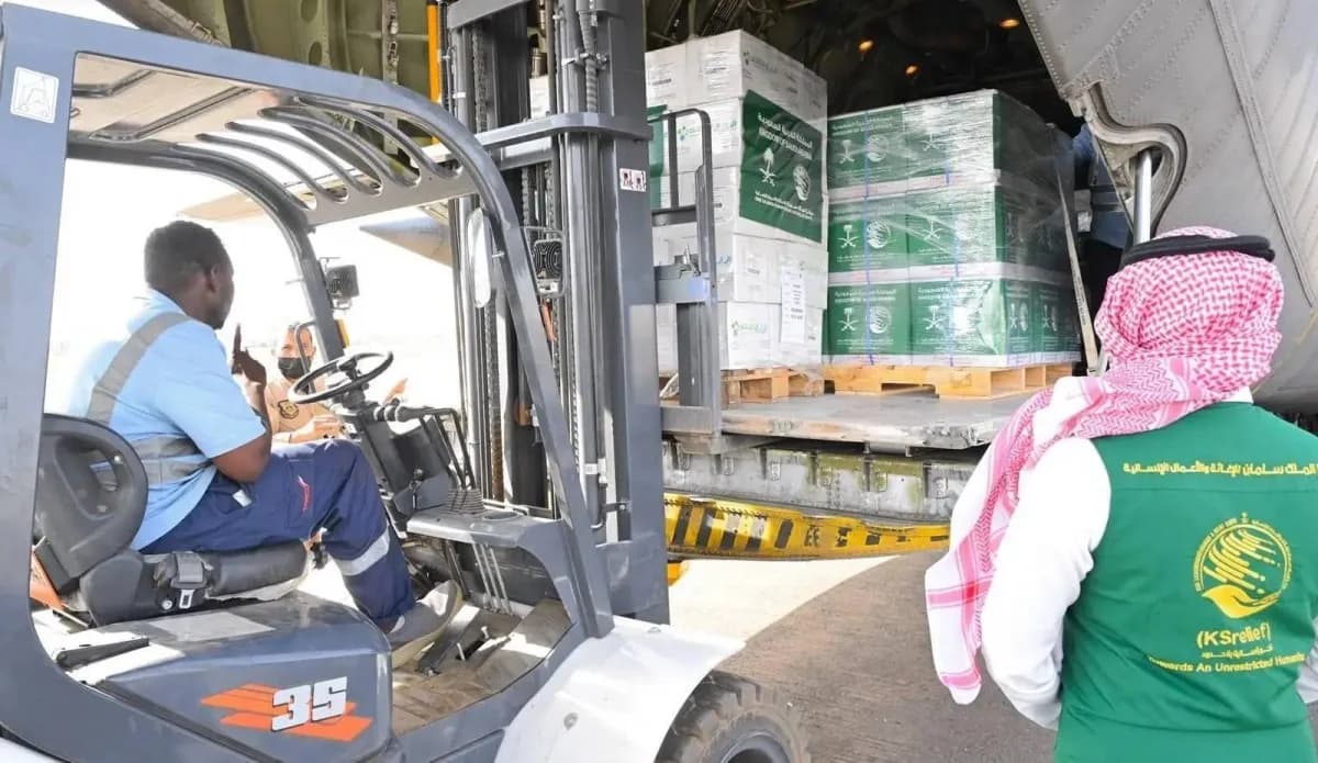 Saudi relief plane reaches Sudan