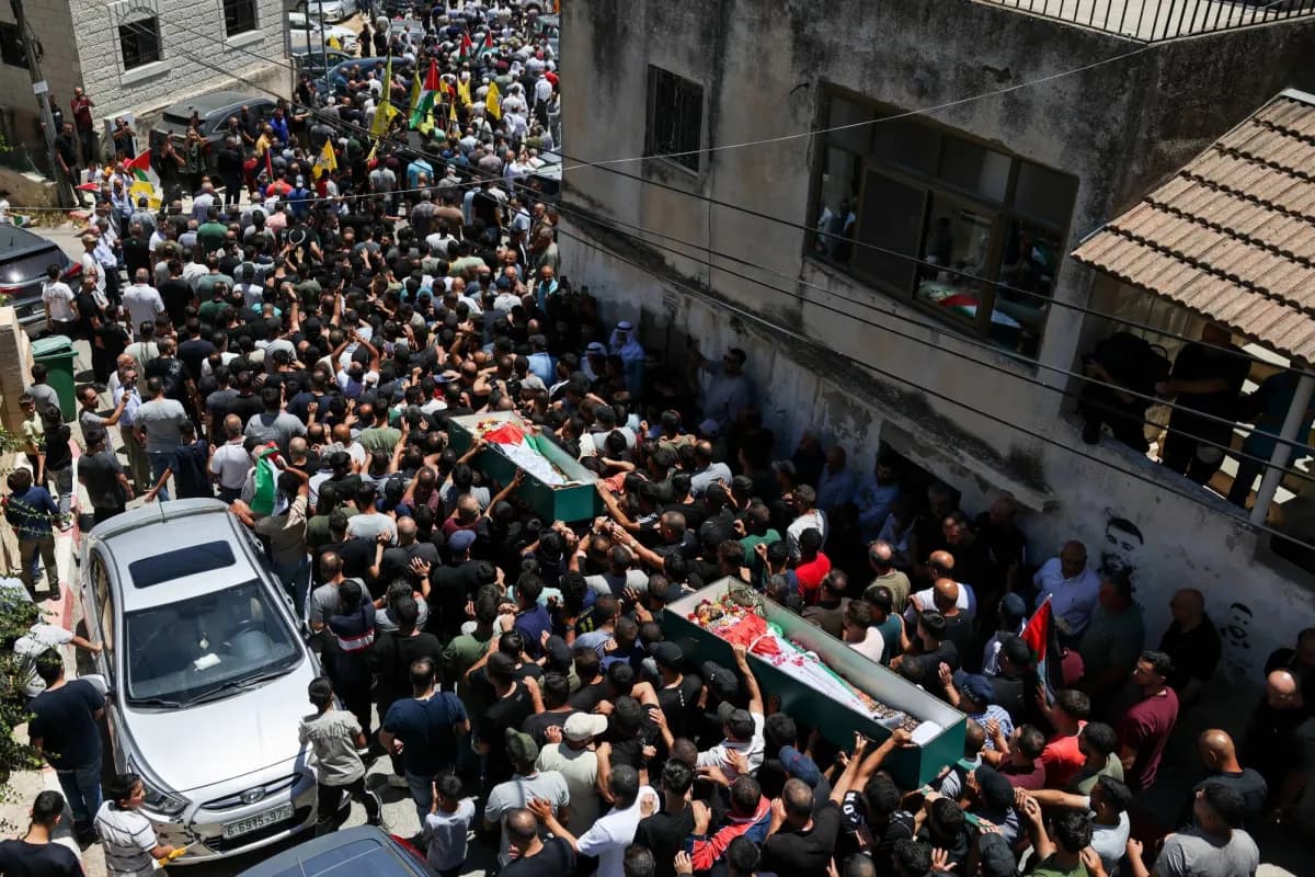Israeli forces and settlers kill two Palestinians in Ramallah attack